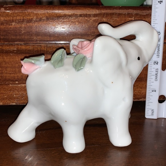 Elephant - Picture 3 of 5